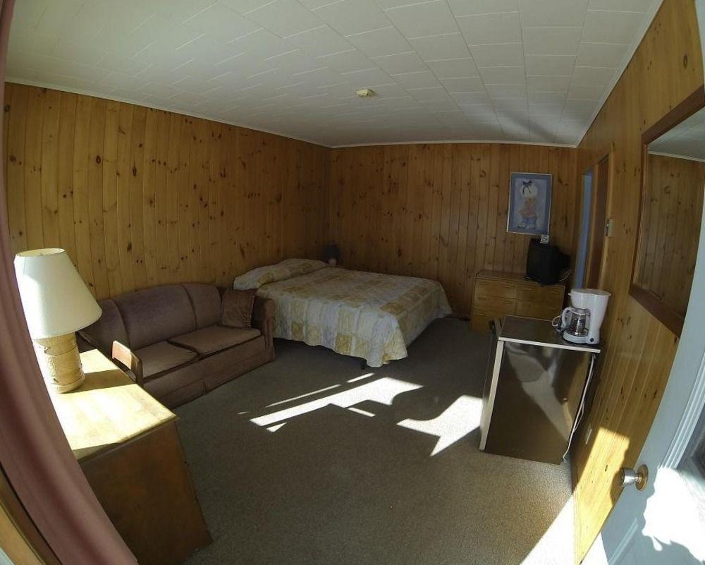 Motel Le Fleuron Saint-Donat-de-Montcalm Ngoại thất bức ảnh