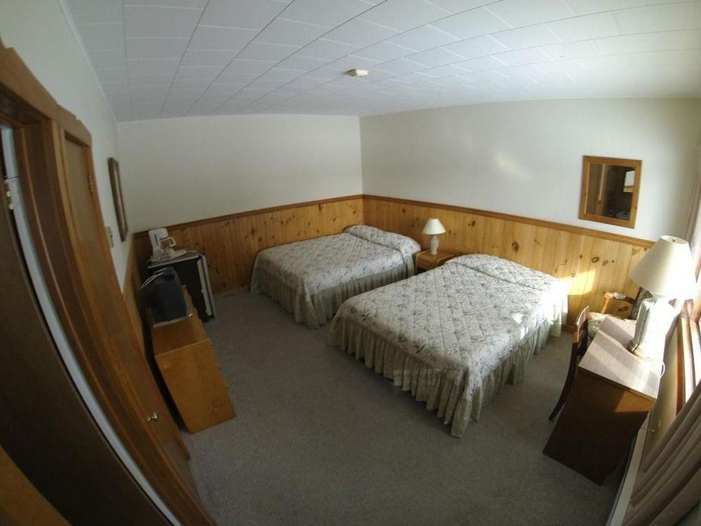 Motel Le Fleuron Saint-Donat-de-Montcalm Ngoại thất bức ảnh