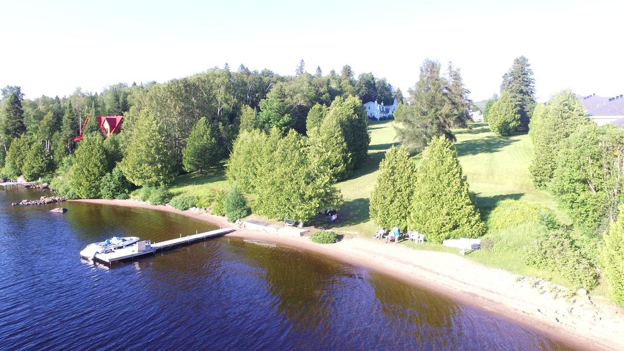 Motel Le Fleuron Saint-Donat-de-Montcalm Ngoại thất bức ảnh
