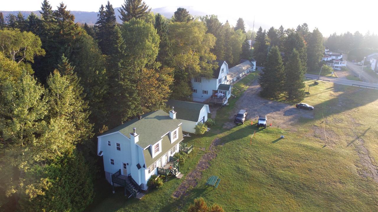 Motel Le Fleuron Saint-Donat-de-Montcalm Ngoại thất bức ảnh