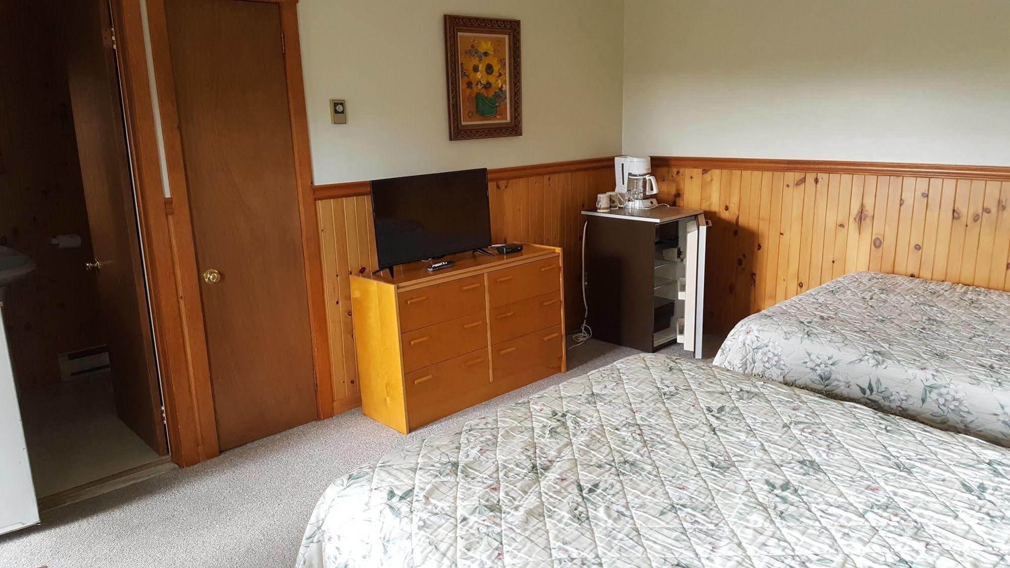 Motel Le Fleuron Saint-Donat-de-Montcalm Ngoại thất bức ảnh