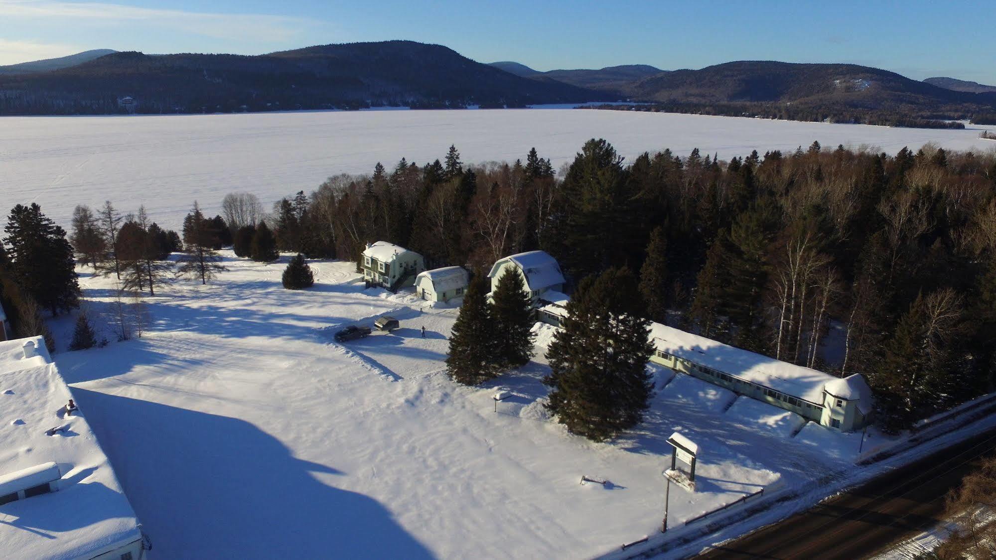 Motel Le Fleuron Saint-Donat-de-Montcalm Ngoại thất bức ảnh