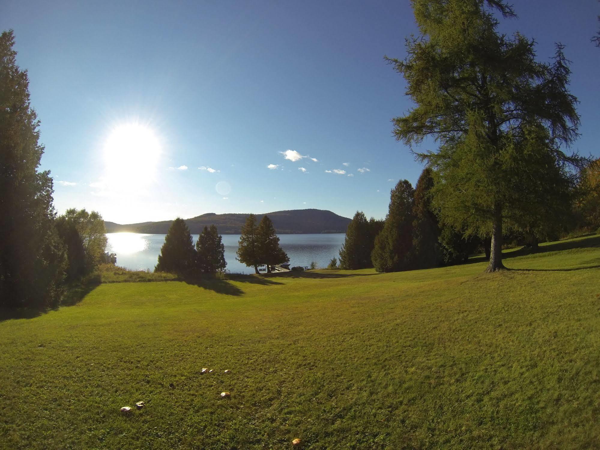Motel Le Fleuron Saint-Donat-de-Montcalm Ngoại thất bức ảnh